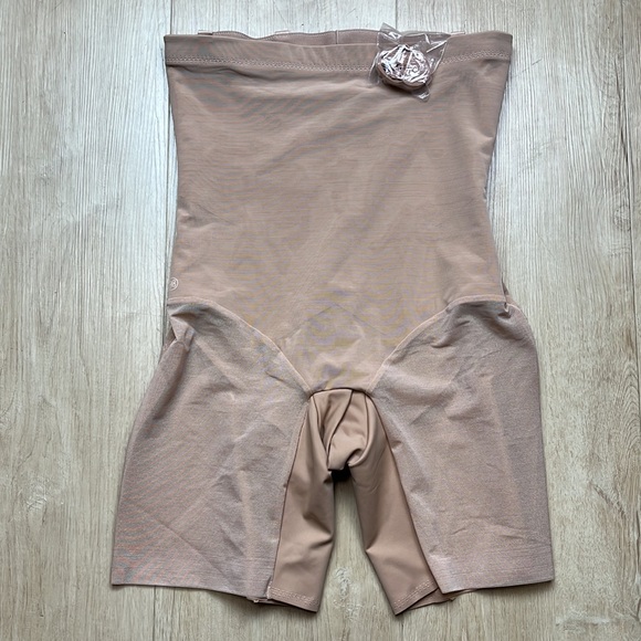NEW! HONEYLOVE SuperPower Shorts, SIZE LARGE SAND 1003 - Picture 5 of 8
